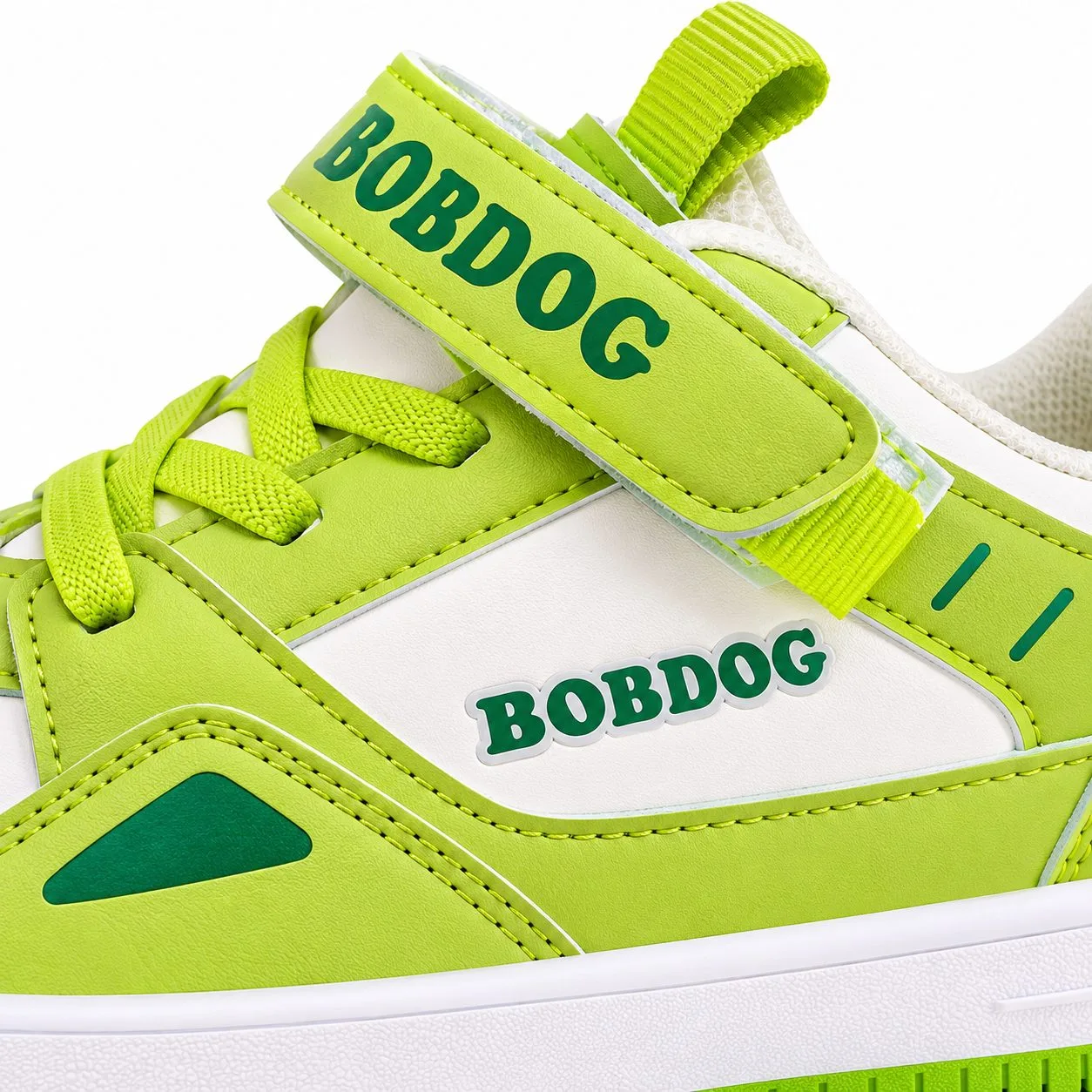 Chaussures enfants — pointure 32,38